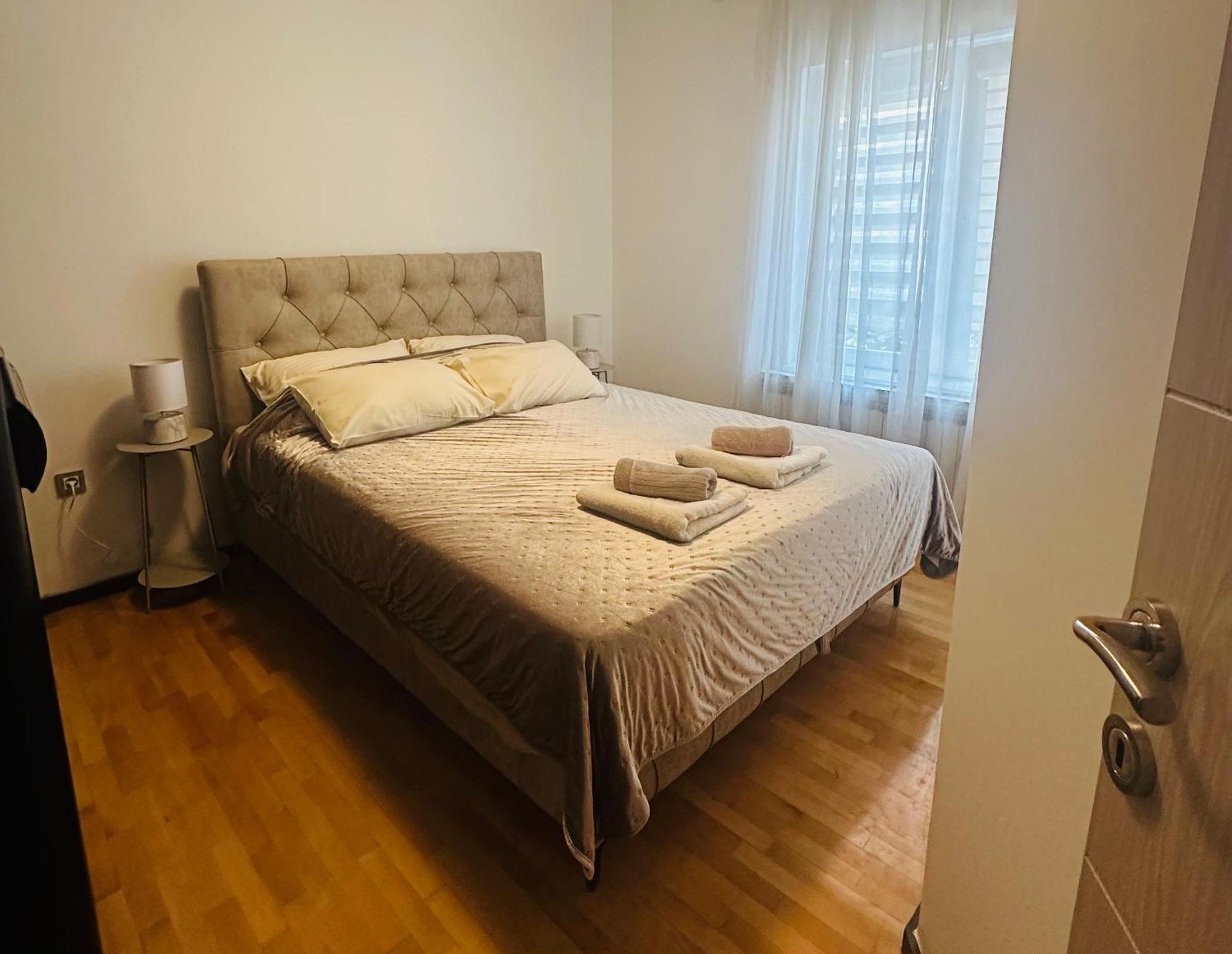 Urban Stay Skopje Bagian luar foto